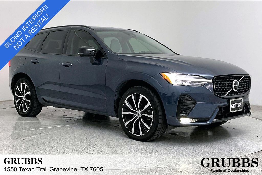 2024 Volvo XC60 B5 Plus Dark Theme AWD's photo