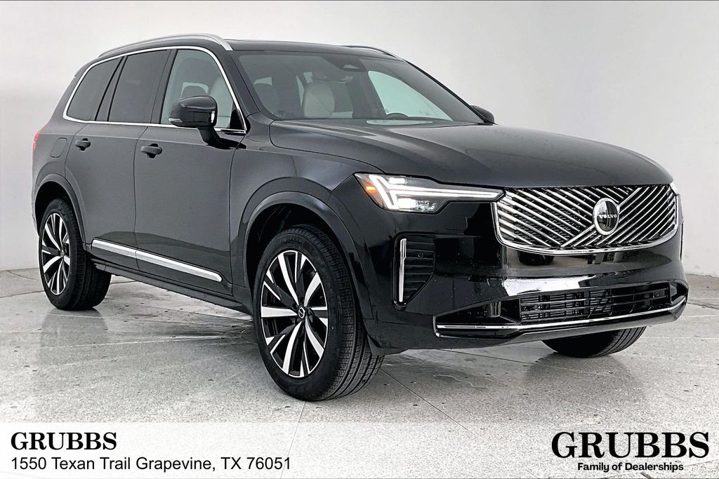 New 2026 Volvo XC90 B5 Core