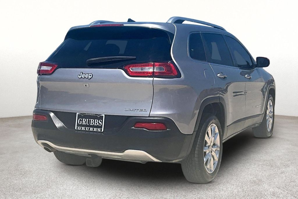 Used 2016 Jeep Cherokee Limited with VIN 1C4PJLDB1GW229688 for sale in Grapevine, TX