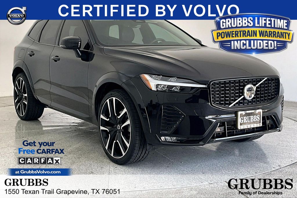 2024 Volvo XC60 B5 Ultimate Dark Theme AWD's photo