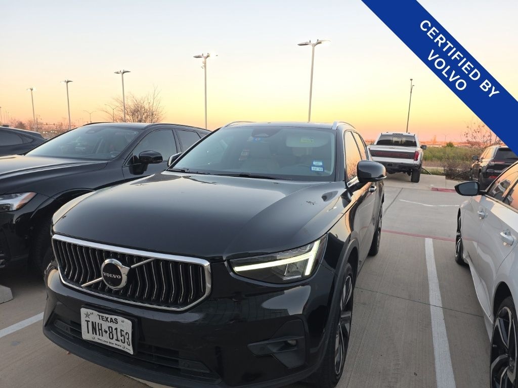 Used 2023 Volvo XC40 B5 Plus Bright Theme SUV