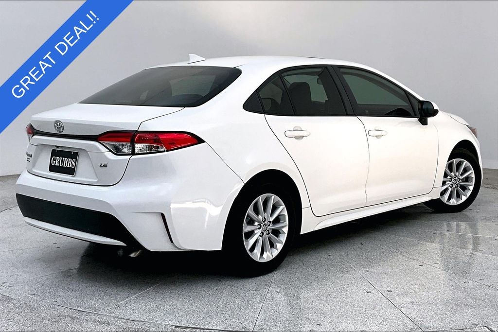 Used 2020 Toyota Corolla LE Sedan
