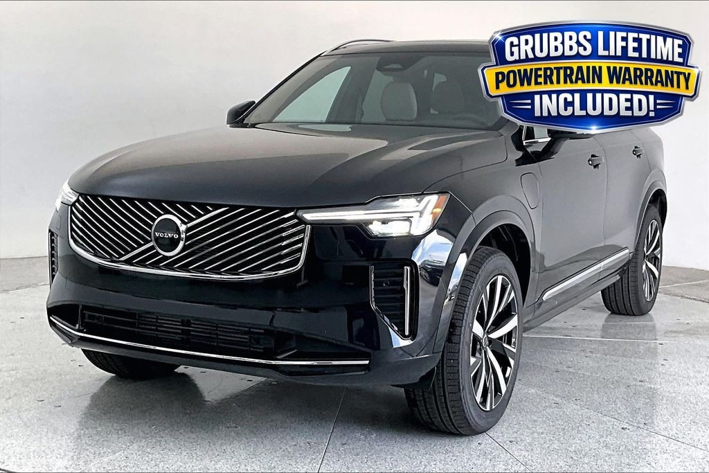 New 2026 Volvo XC90 plug-in hybrid T8 Core SUV