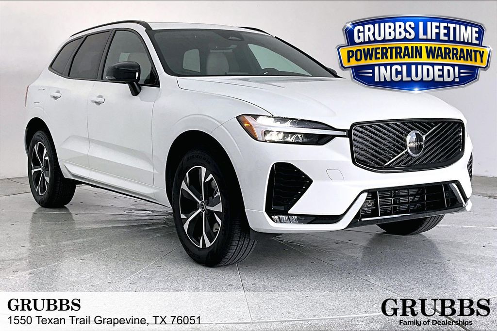 2026 Volvo XC60 B5 Core Dark AWD's photo