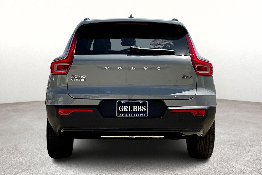 Used 2026 Volvo XC40 B5 Plus SUV
