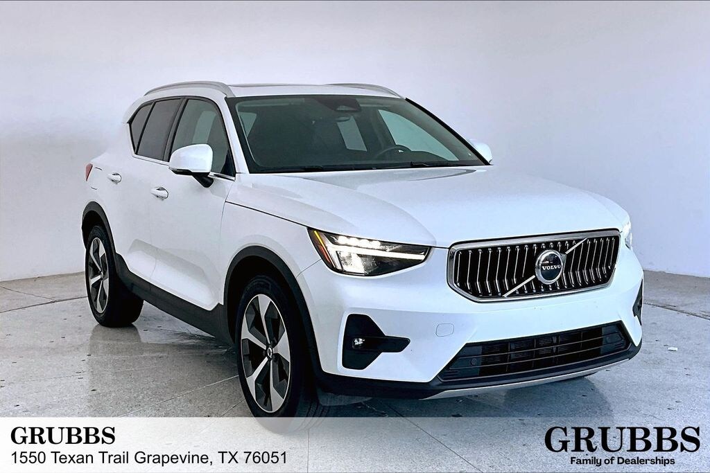 Used 2023 Volvo XC40 B5 Plus Bright Theme SUV