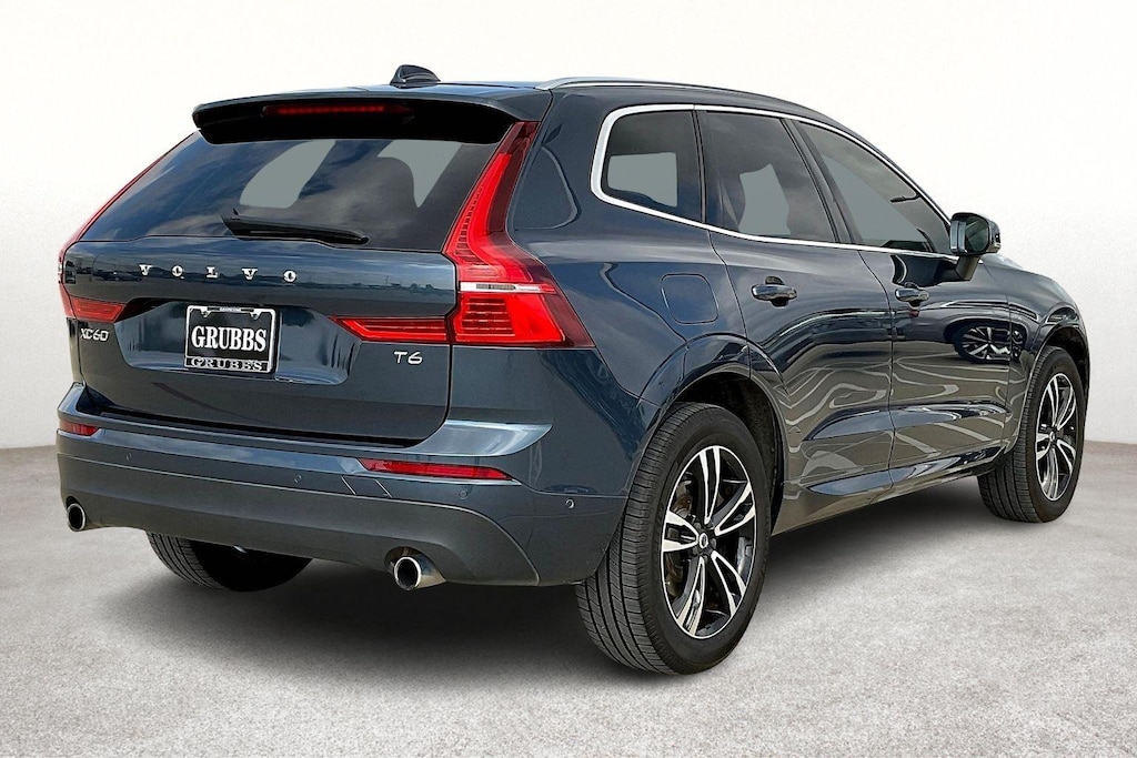 Used 2019 Volvo XC60 Momentum SUV