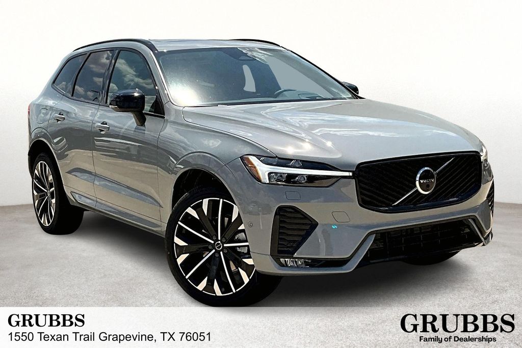 2026 Volvo XC60 B5 photo 2