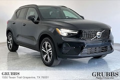 2026 Volvo XC40 B5 Core AWD SUV