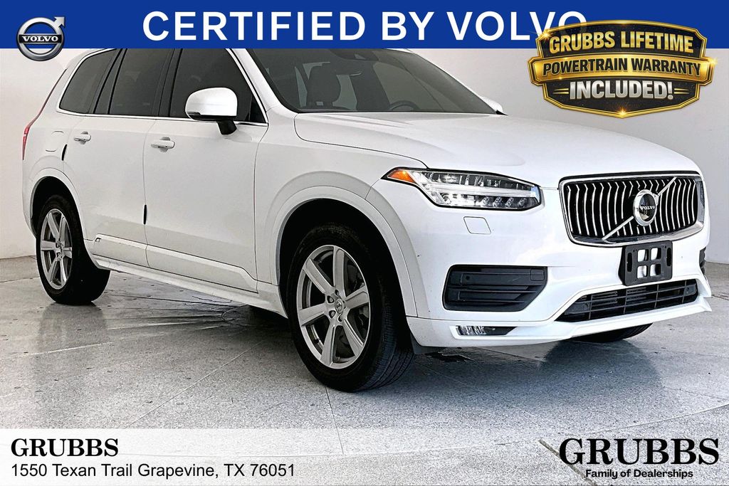 2021 Volvo XC90 T6 Momentum AWD's photo