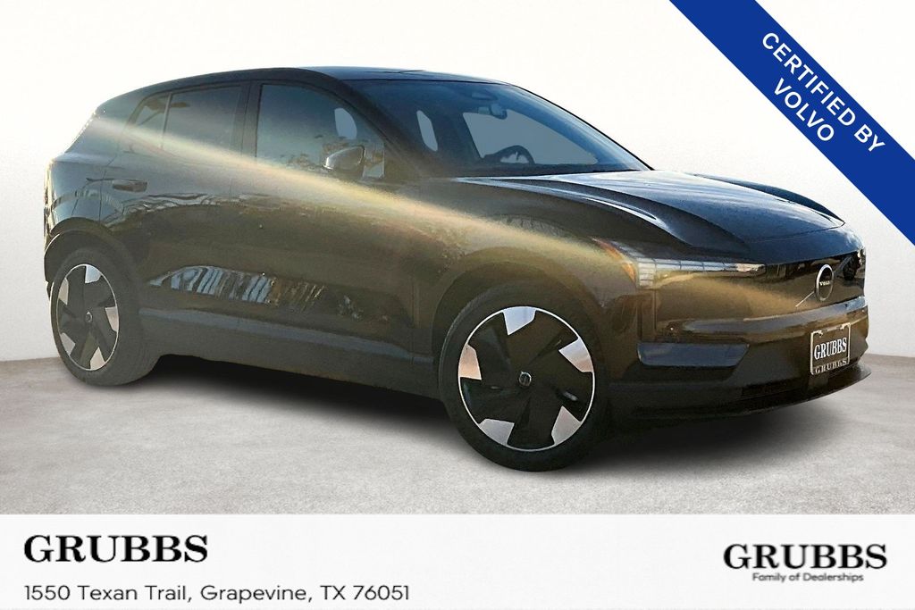 2025 Volvo EX30 Plus's photo