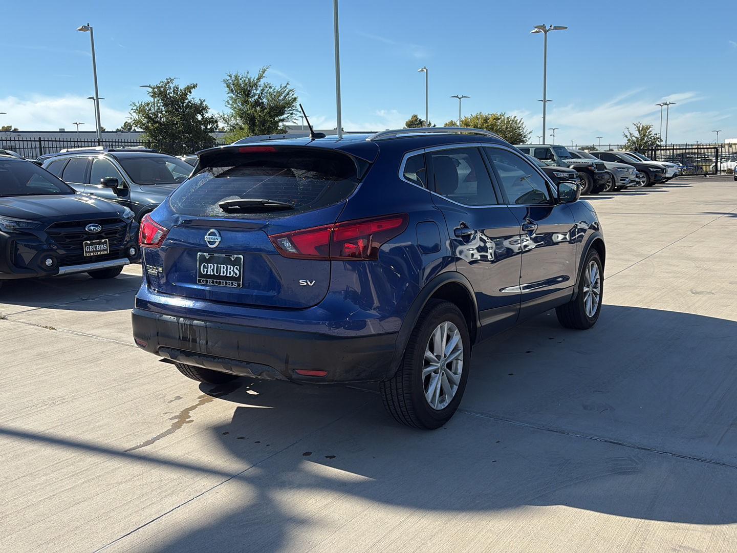 2018 Nissan Rogue Sport SV photo 4
