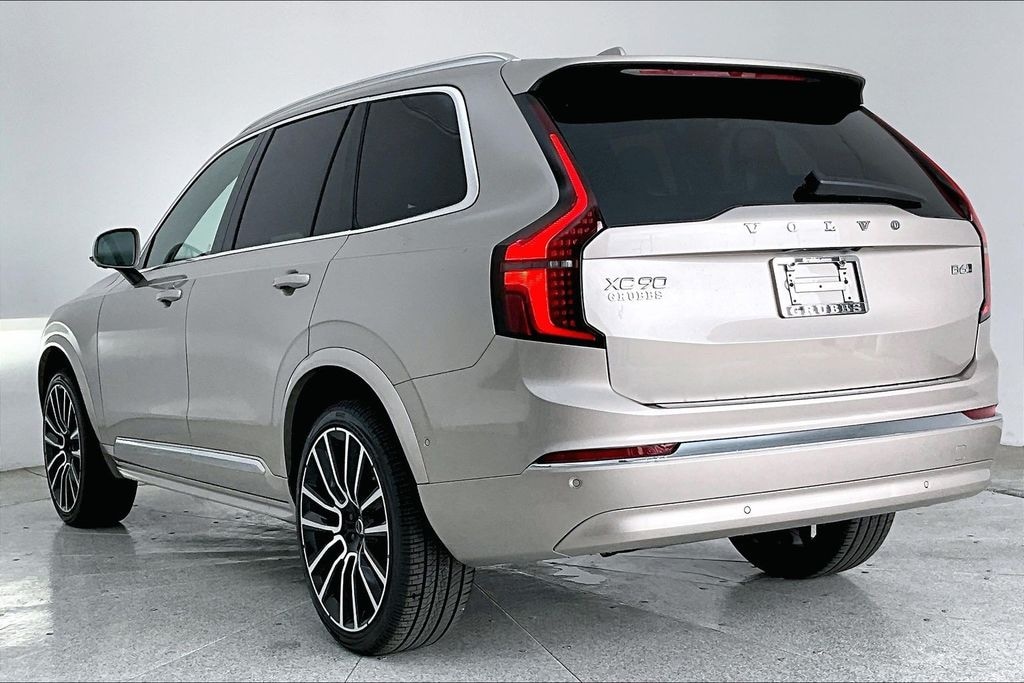 New 2026 Volvo XC90 B6 Plus 7-Seater SUV