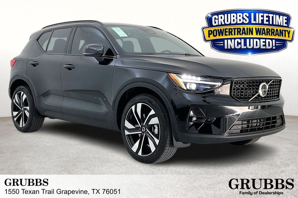 New 2026 Volvo XC40 B5 Ultra SUV