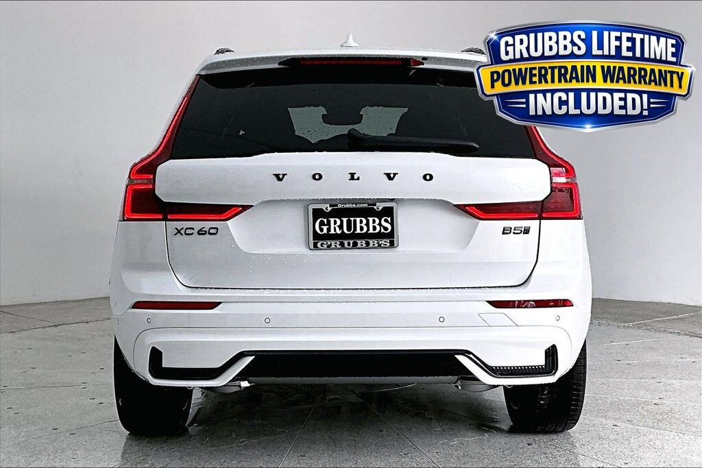 New 2026 Volvo XC60 B5 Ultra Black Edition SUV