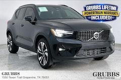 2026 Volvo XC40 B4 Plus FWD SUV