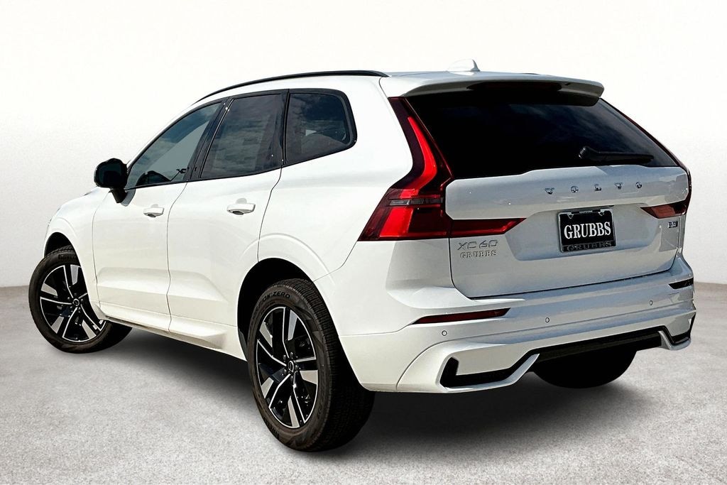 New 2026 Volvo XC60 B5 Core SUV