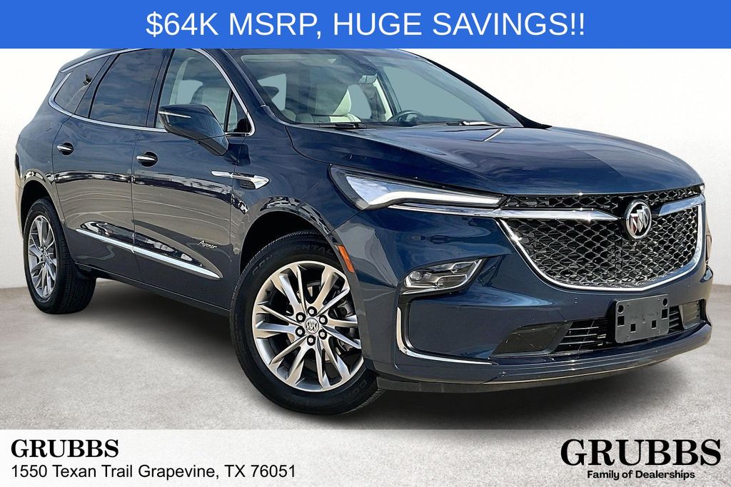 2023 Buick Enclave Avenir's photo