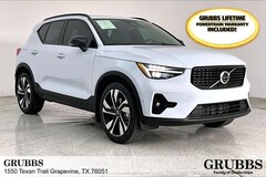 2026 Volvo XC40 B5 Plus AWD SUV