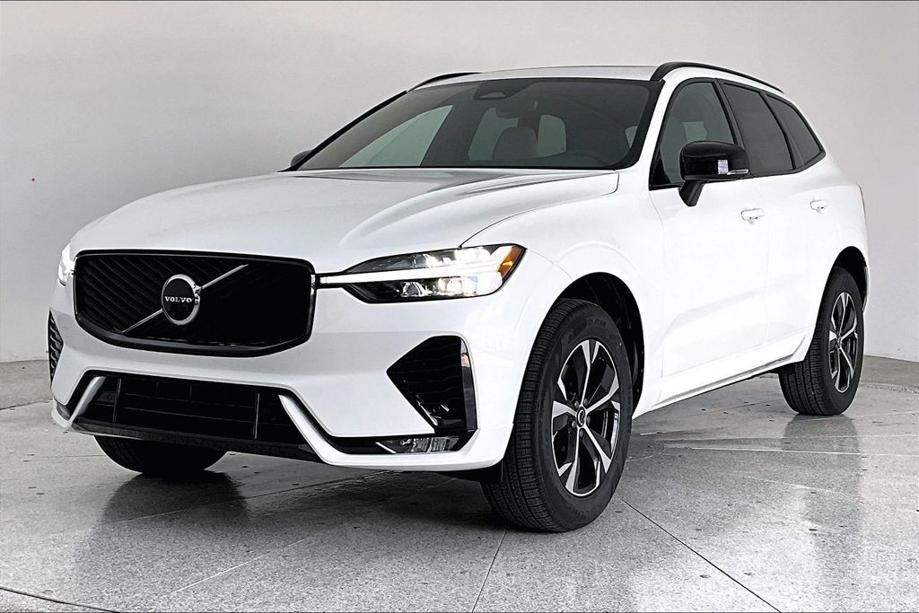 New 2026 Volvo XC60 B5 Core SUV