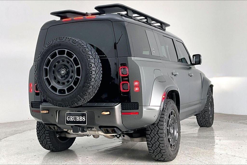Used 2025 Land Rover Defender 110 Octa SUV