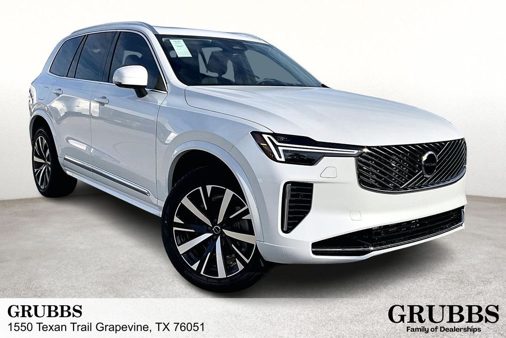 New 2026 Volvo XC90 B6 Core