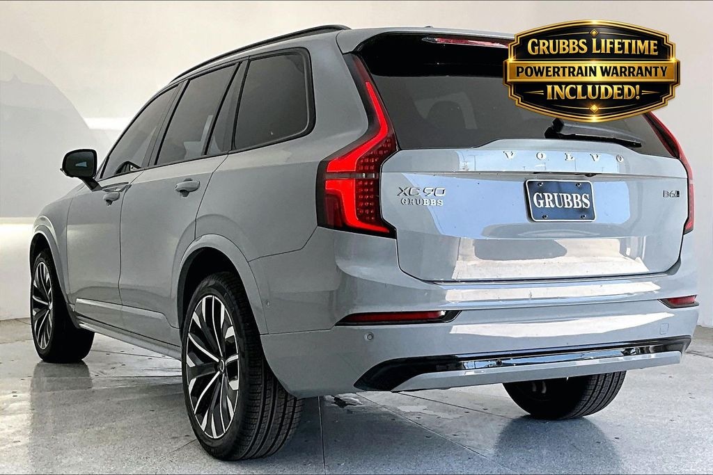 New 2026 Volvo XC90 B6 Ultra Dark Theme 6-Seater SUV