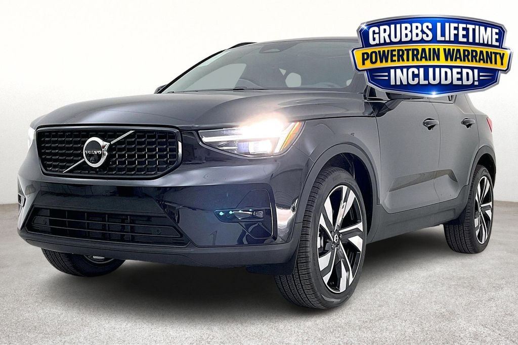 New 2026 Volvo XC40 B5 Ultra SUV