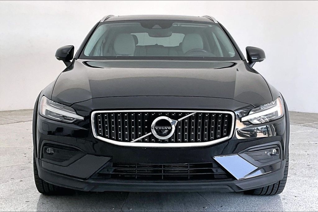 Used 2022 Volvo V60 Cross Country T5 Wagon