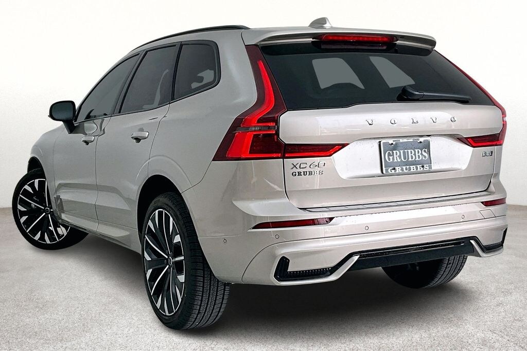 New 2026 Volvo XC60 B5 Ultra SUV