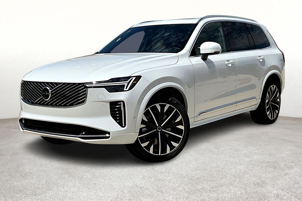 2026 Volvo XC90 Plus photo 2