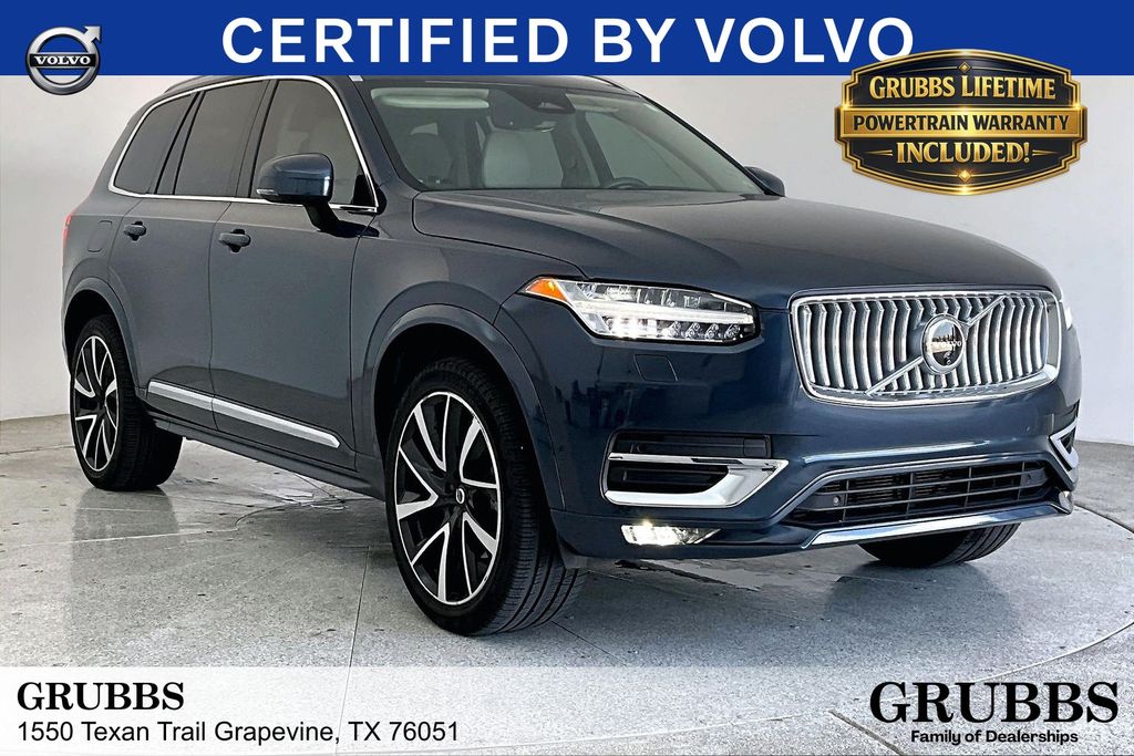 2024 Volvo XC90 B5 Plus Bright theme 4WD's photo