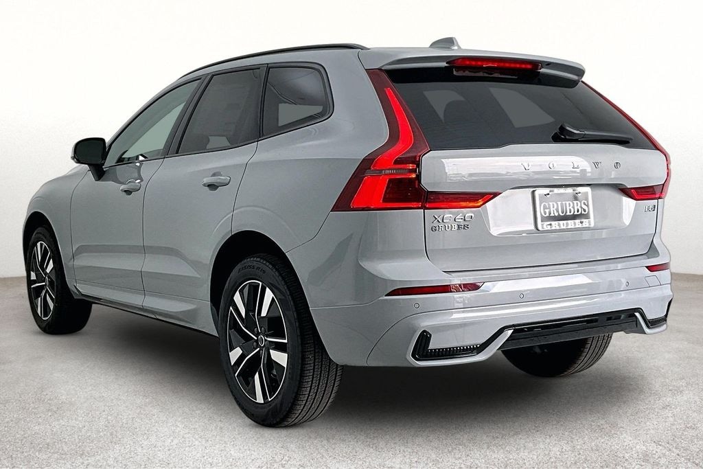 New 2026 Volvo XC60 B5 Core SUV