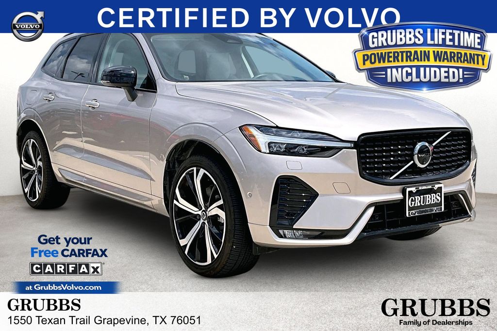 2025 Volvo XC60 B5 Ultra Dark AWD's photo