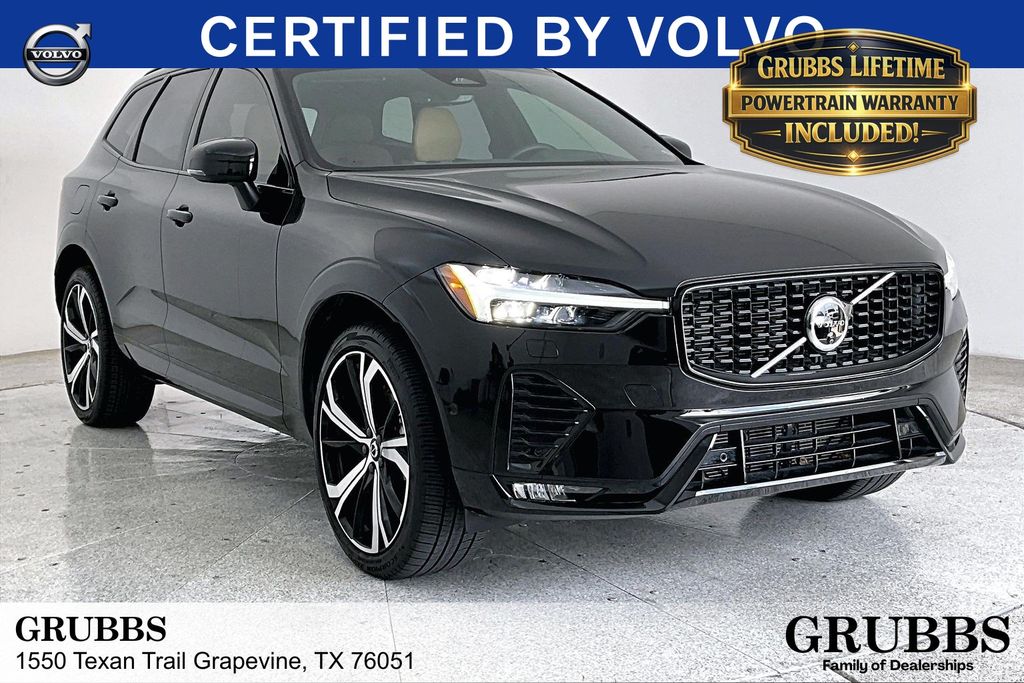 2025 Volvo XC60 B5 Ultra Dark AWD's photo