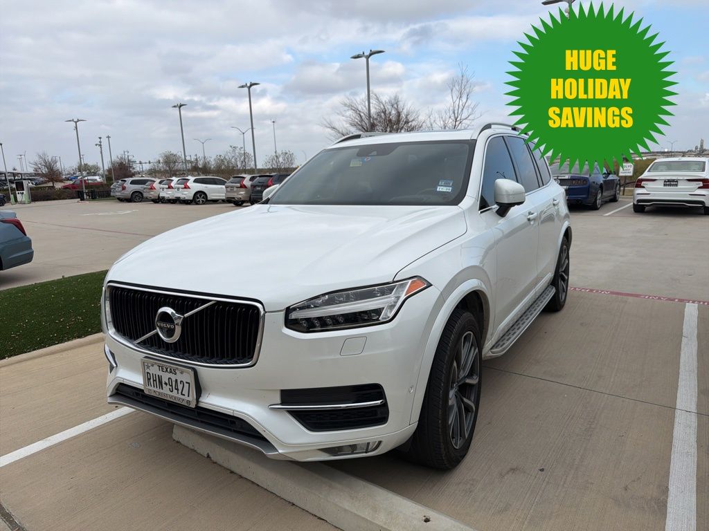 2019 Volvo XC90 Momentum