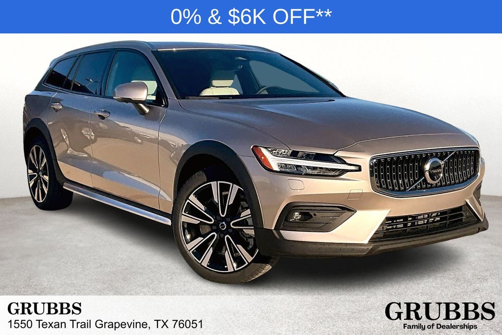 2026 Volvo V60 Cross Country Ultra's photo