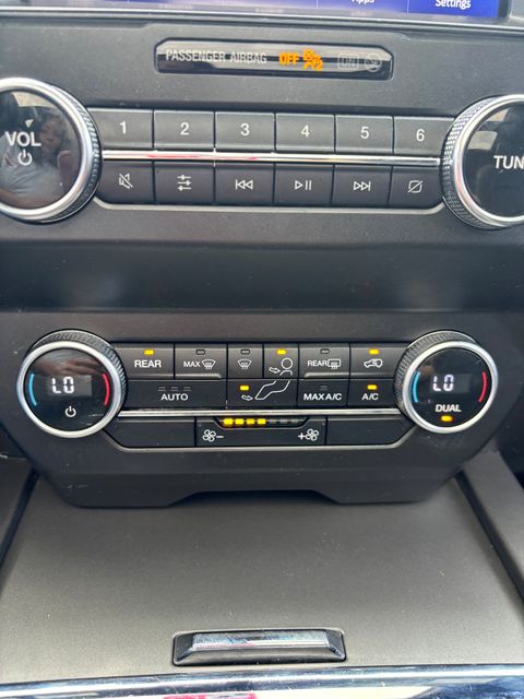 2020 Ford Expedition XLT - Photo 20