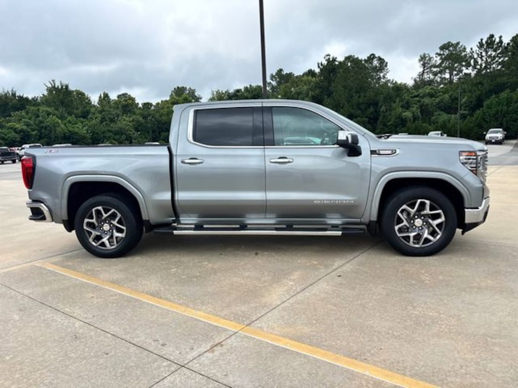 Used 2023 GMC Sierra 1500 SLT Truck