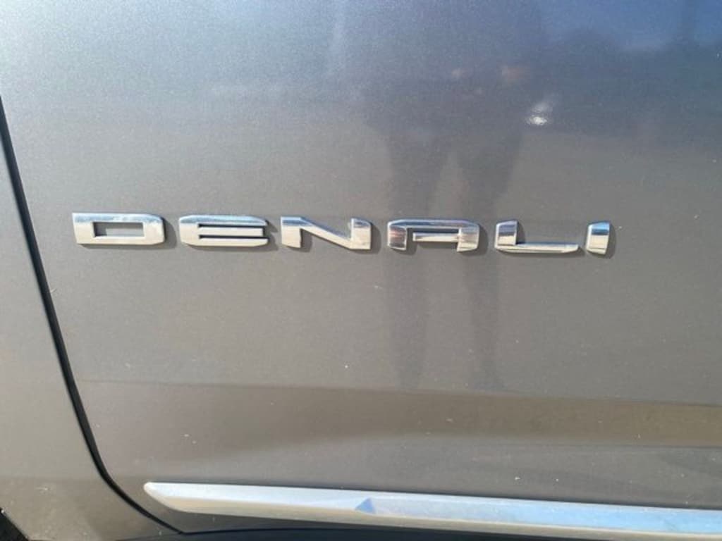 Used 2021 GMC Yukon Denali SUV