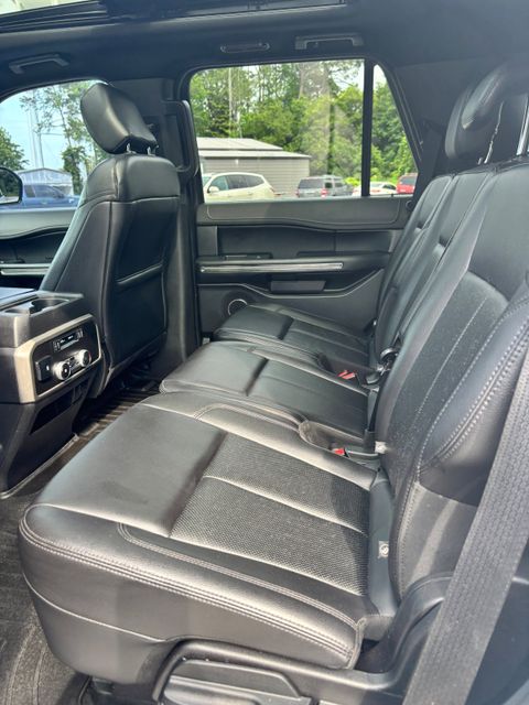 2020 Ford Expedition XLT - Photo 11