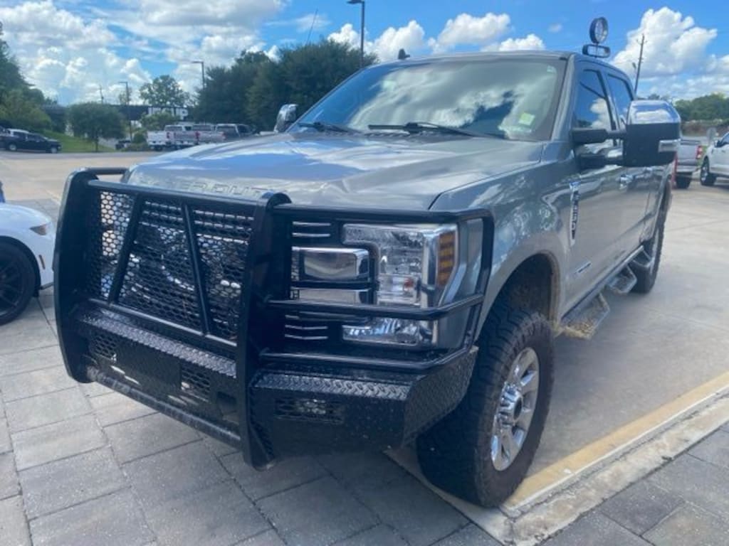 Used 2019 Ford F-250SD Lariat Truck