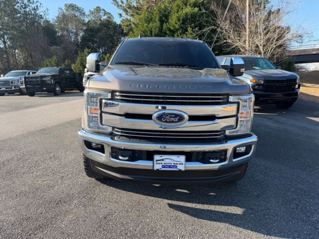Used 2019 Ford F-250SD Lariat Truck