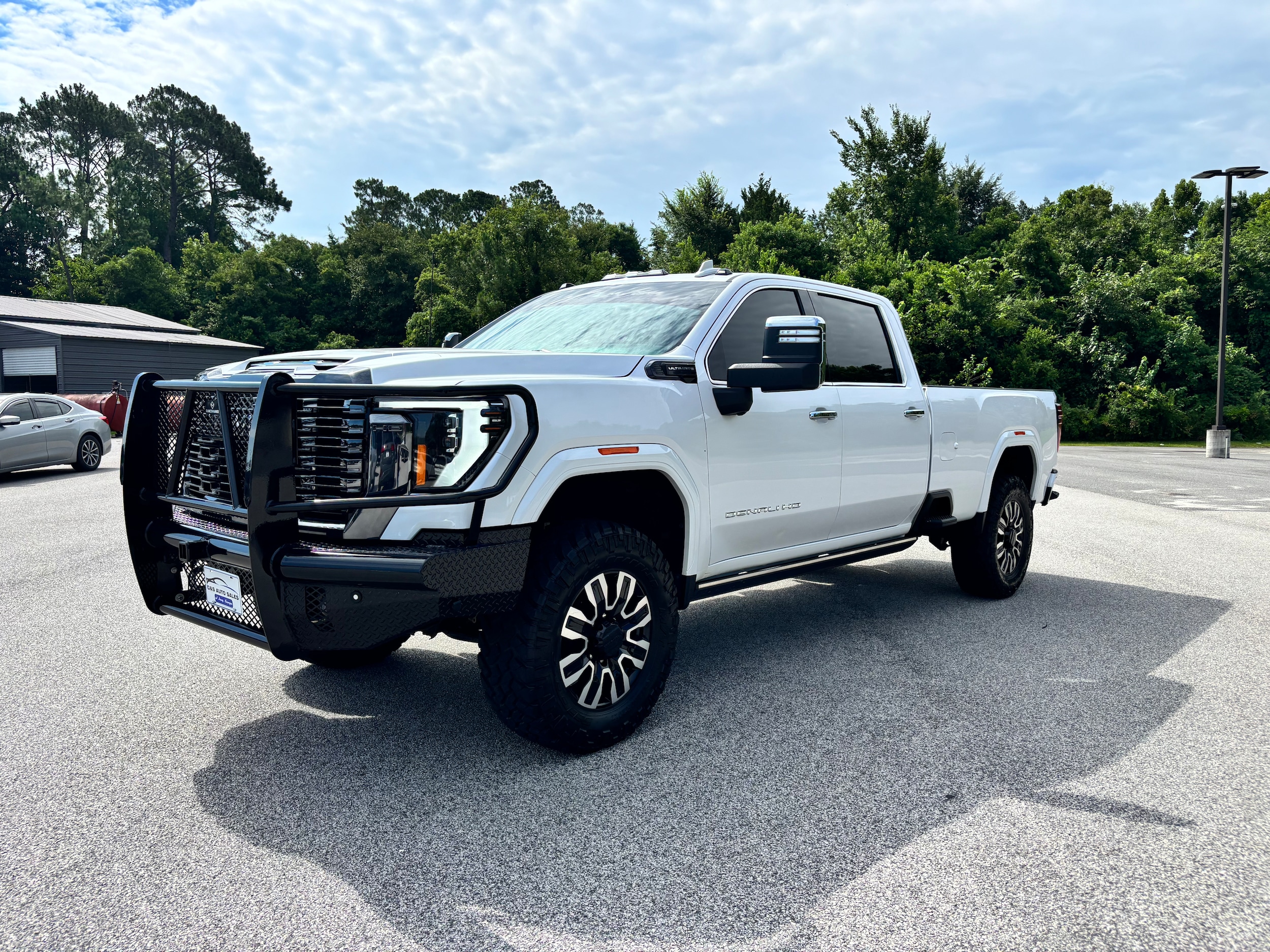 2024 GMC Sierra 2500HD Denali Ultimate's photo