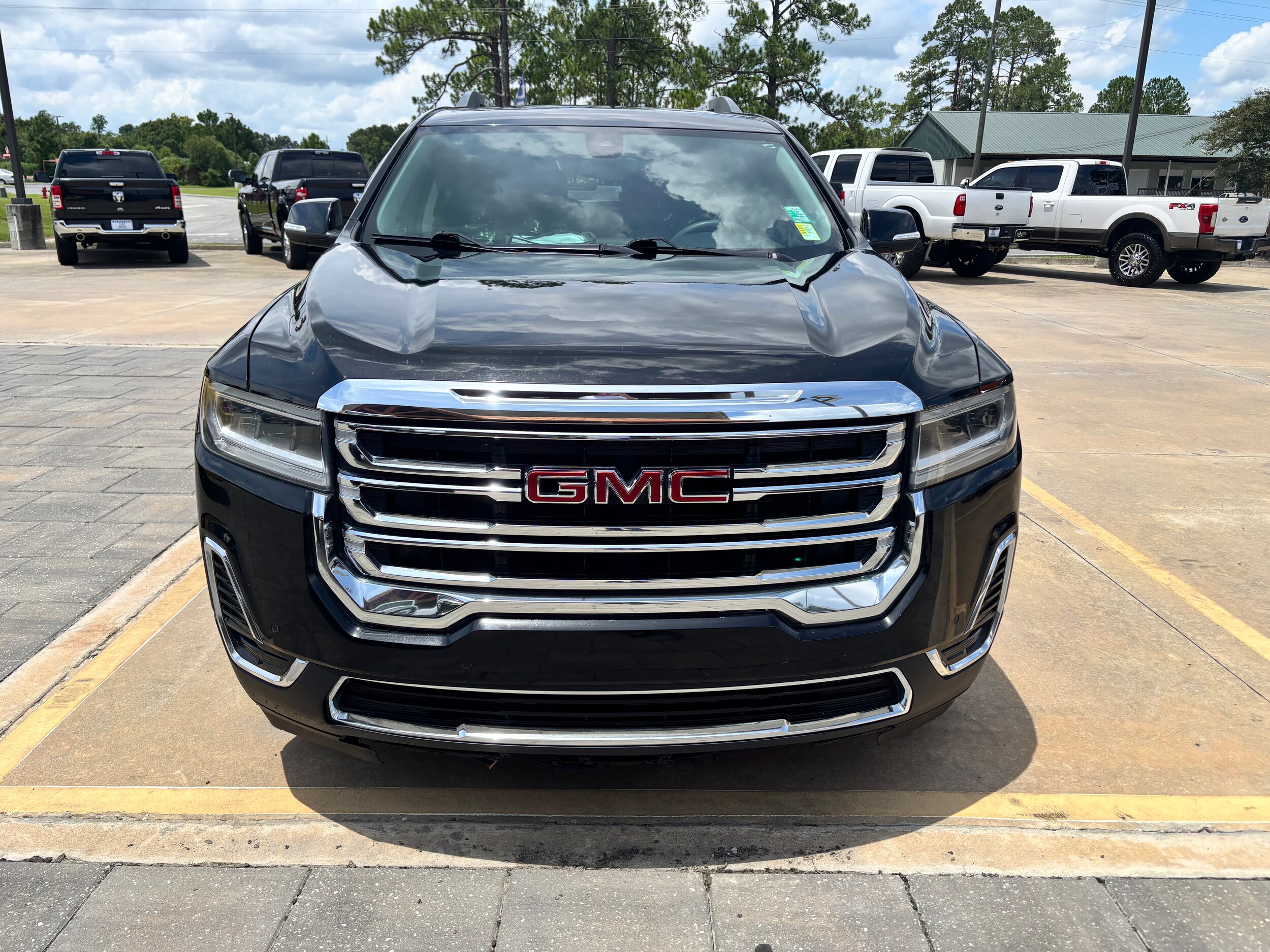 2021 Gmc Acadia SLE photo 2