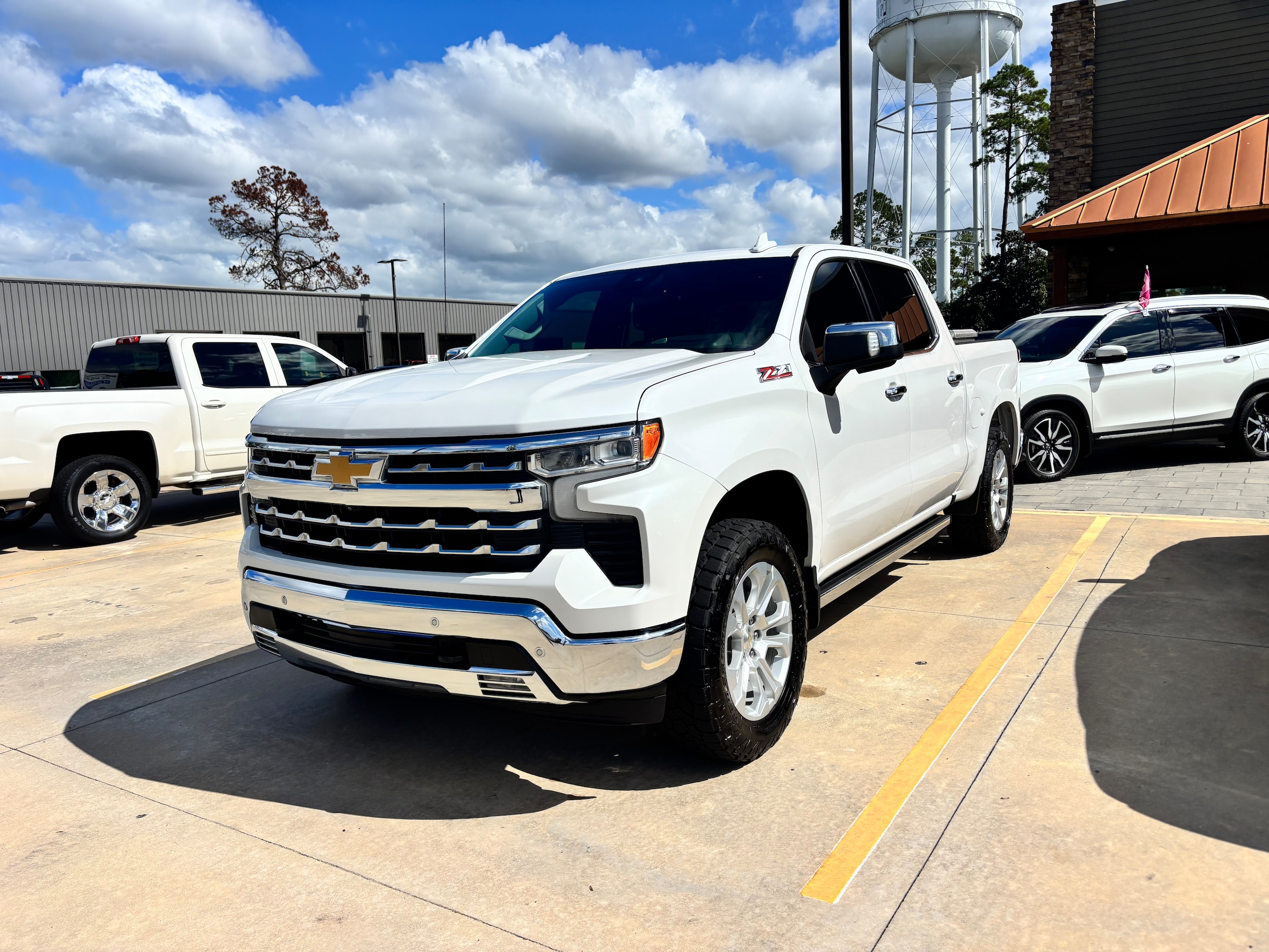 2022 Chevrolet Silverado 1500 LTZ's photo