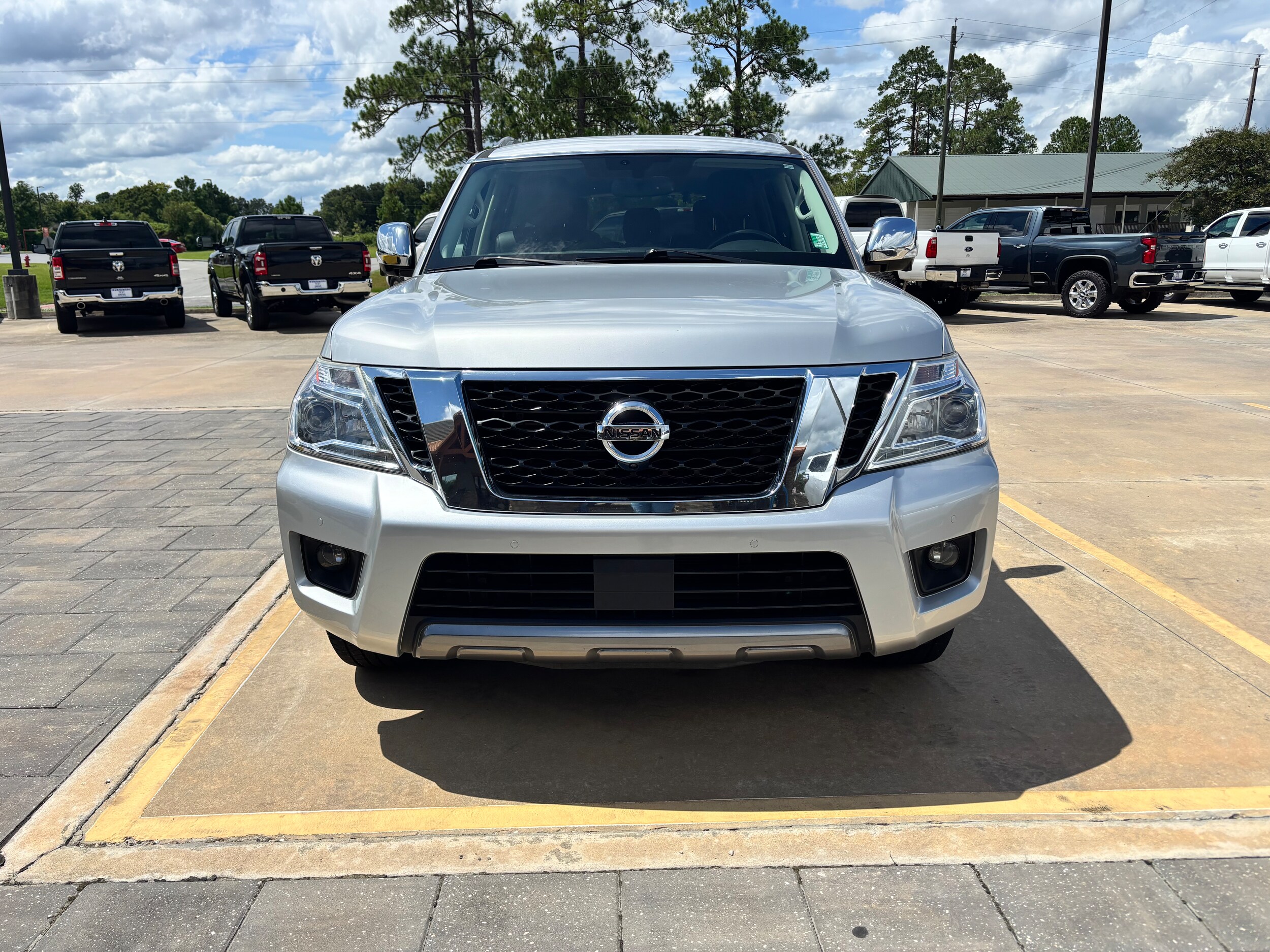 2020 Nissan Armada SL photo 2