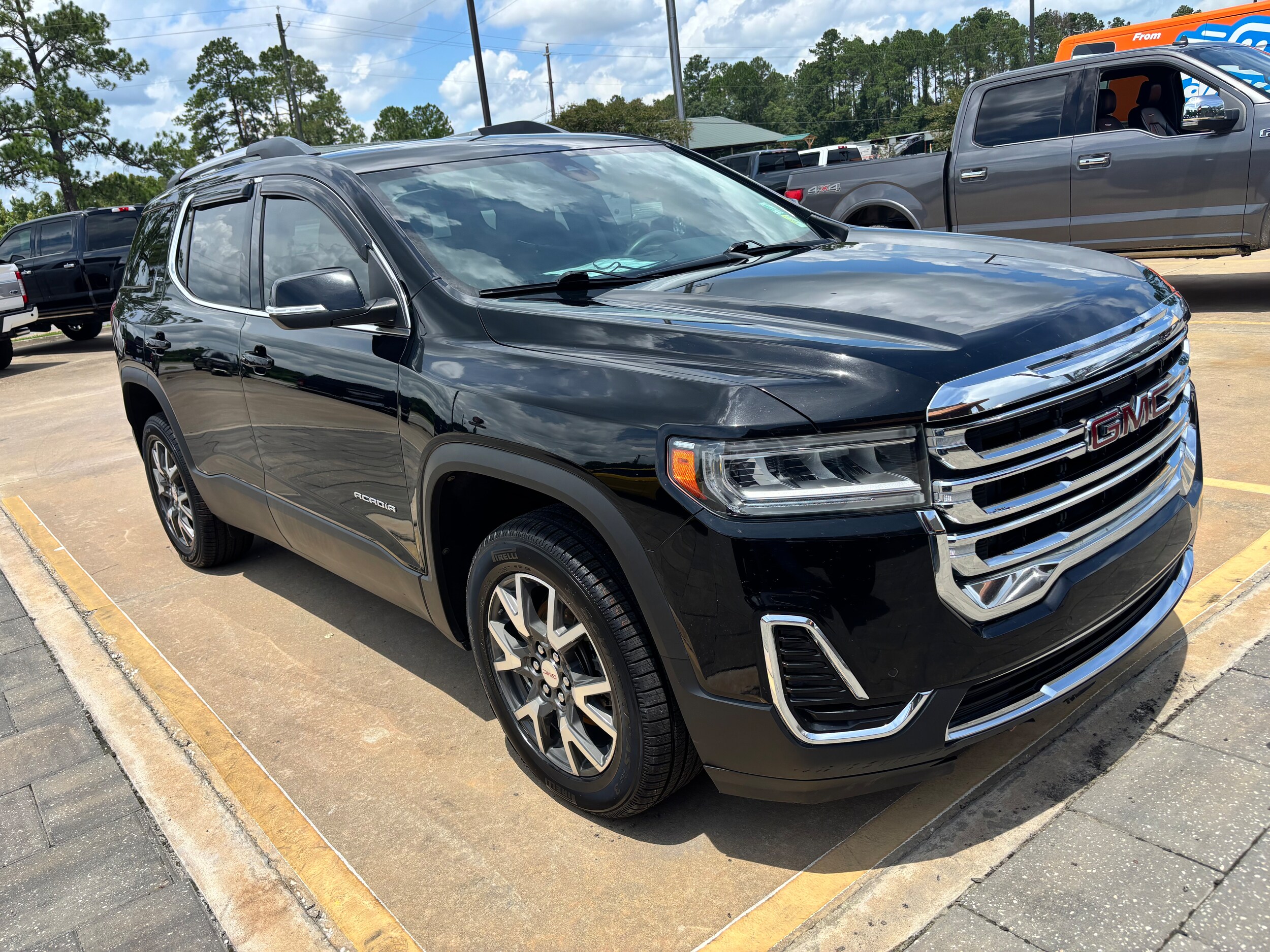 2021 Gmc Acadia SLE photo 3