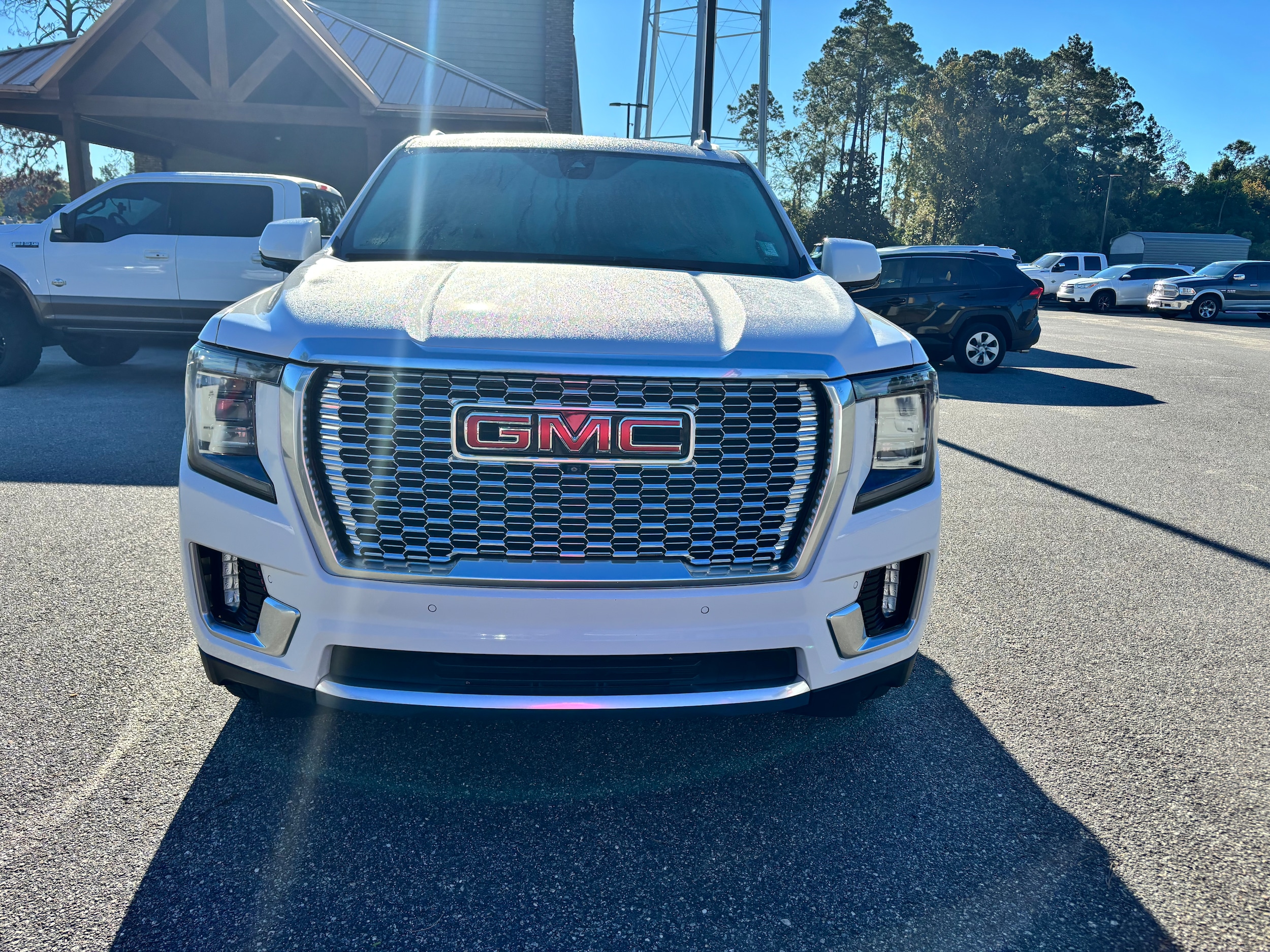 2021 Gmc Yukon XL Denali photo 2