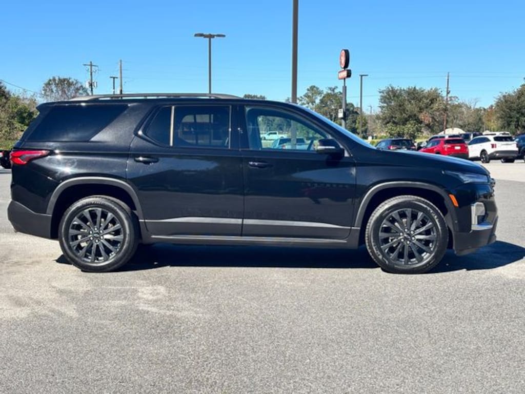 Used 2022 Chevrolet Traverse RS SUV